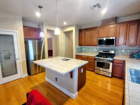 Kitchen - 474 Serena Ave, Clovis, CA 93619 photo 2 of 2