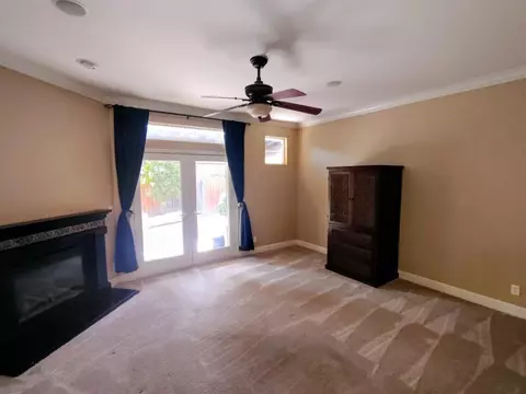 Living - 474 Serena Ave, Clovis, CA 93619 photo 7 of 7