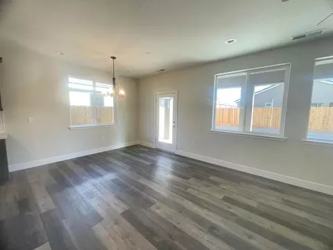 16269 W Sunset Ave, Kerman, CA 93630 photo 3