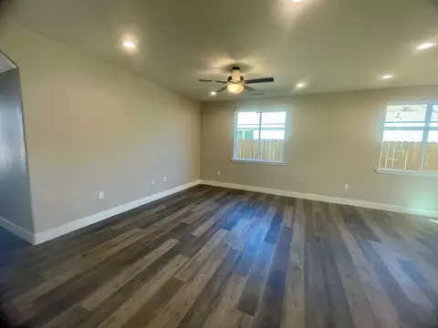 16251 W Sunset Ave, Kerman, CA 93630 photo 3