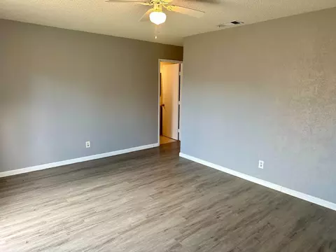 Living - 3231 Mulberry St, Selma, CA 93662 photo 3 of 3