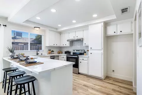 Kitchen - 411 Mcarthur Ave, Clovis, CA 93611 photo 1 of 5