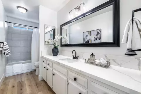 Bath - 411 Mcarthur Ave, Clovis, CA 93611 photo 1 of 4