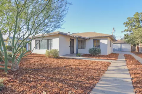 1220 W Vassar Ave, Fresno, CA 93705