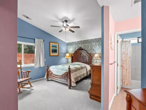 Bedroom - 1708 Echo Canyon Ave, Coalinga, CA 93210 photo 3 of 4