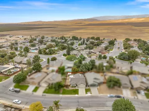 View/Area - 1708 Echo Canyon Ave, Coalinga, CA 93210 photo 3 of 4