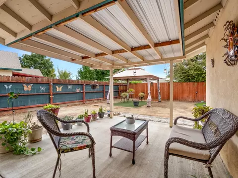 Exterior - 1708 Echo Canyon Ave, Coalinga, CA 93210 photo 2 of 11