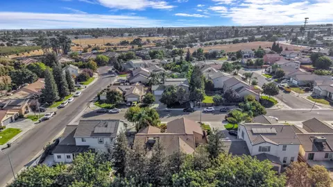 View/Area - 690 Carey Ave, Fowler, CA 93625 photo 5 of 6