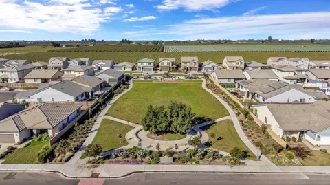 View/Area - 690 Carey Ave, Fowler, CA 93625 photo 6 of 6