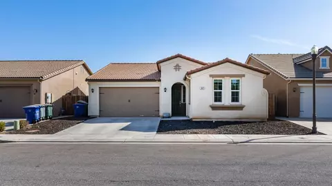 3571 Encino, Clovis, CA 93619