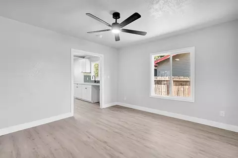Living - 3007 E Montecito Ave, Fresno, CA 93721 photo 6 of 6