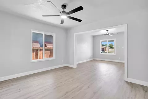 Living - 3007 E Montecito Ave, Fresno, CA 93721 photo 5 of 6