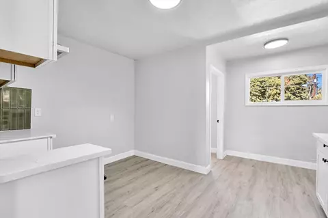 Entry Way - 3007 E Montecito Ave, Fresno, CA 93721 photo 2 of 3
