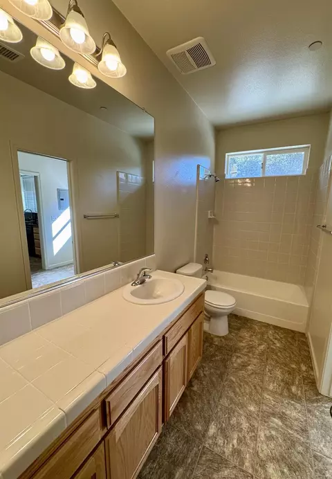 Bath - 40796 Highway 49, Oakhurst, CA 93644 photo 3 of 3