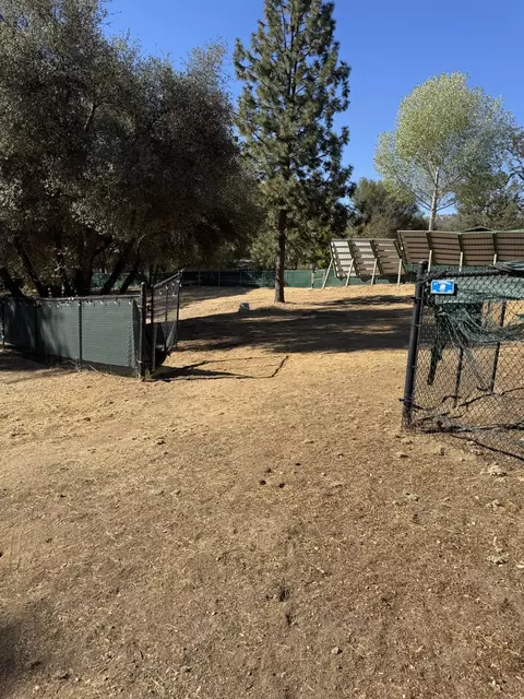 Exterior - 40796 Highway 49, Oakhurst, CA 93644 photo 7 of 9