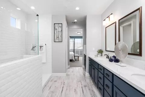 Entry Way - 974 Dana Ln W, Madera, CA 93636 photo 3 of 3