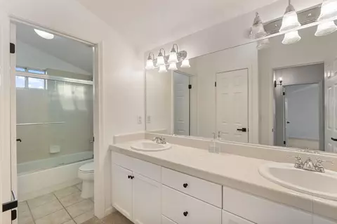 Bath - 10873 E Clearwater Way, Clovis, CA 93619 photo 4 of 4