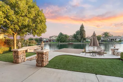 Exterior - 10873 E Clearwater Way, Clovis, CA 93619 photo 9 of 10