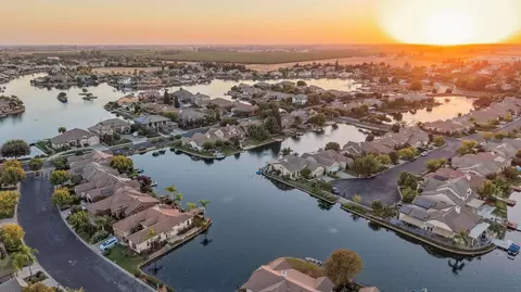View/Area - 10873 E Clearwater Way, Clovis, CA 93619 photo 1 of 1