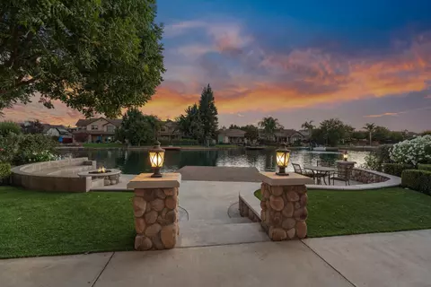 Exterior - 10873 E Clearwater Way, Clovis, CA 93619 photo 5 of 10