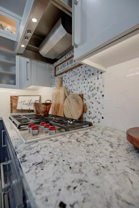Kitchen - 2861 Trovare Ct, Merced, CA 95340 photo 6 of 8