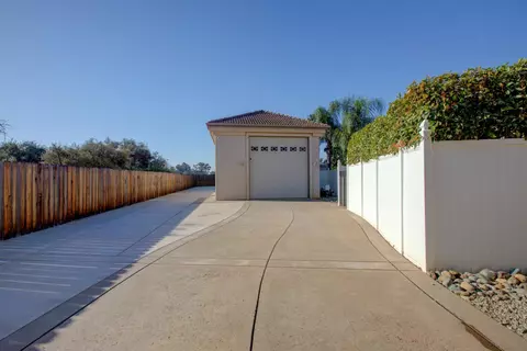 Exterior - 2861 Trovare Ct, Merced, CA 95340 photo 12 of 16