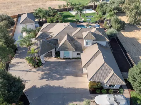 View/Area - 2861 Trovare Ct, Merced, CA 95340 photo 3 of 5
