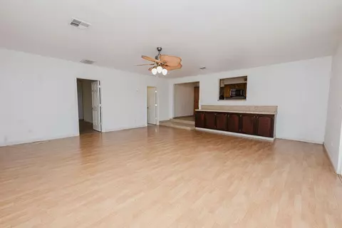 Living - 2994 E Ashlan Ave, Fresno, CA 93726 photo 6 of 9