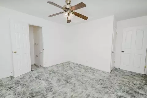 Bedroom - 2994 E Ashlan Ave, Fresno, CA 93726 photo 2 of 6