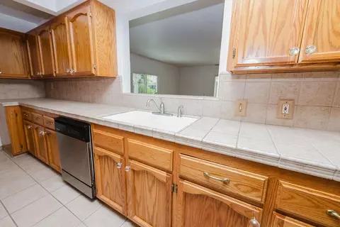 Kitchen - 2994 E Ashlan Ave, Fresno, CA 93726 photo 3 of 3