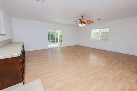 Living - 2994 E Ashlan Ave, Fresno, CA 93726 photo 4 of 9