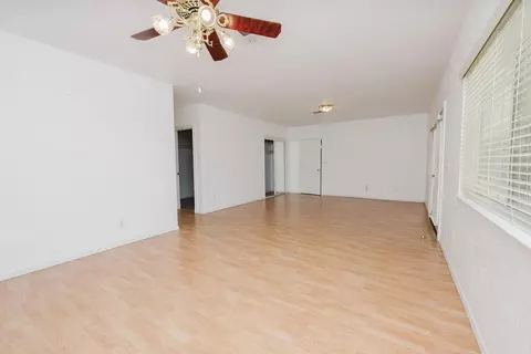 Living - 2994 E Ashlan Ave, Fresno, CA 93726 photo 9 of 9