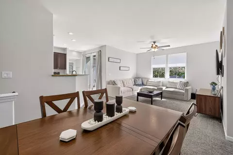 Dining - 2047 Boccioni Ln, Clovis, CA 93611 photo 2 of 2