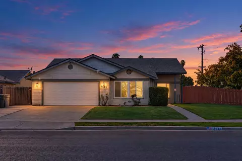 Exterior - 1423 Belinda Dr, Lemoore, CA 93245 photo 2 of 4