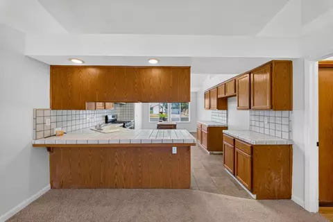 Kitchen - 1423 Belinda Dr, Lemoore, CA 93245 photo 1 of 3