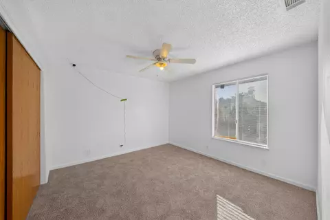 Bedroom - 1423 Belinda Dr, Lemoore, CA 93245 photo 3 of 6