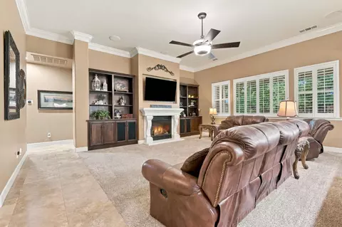 Living - 759 Davis Ave, Exeter, CA 93221 photo 1 of 3