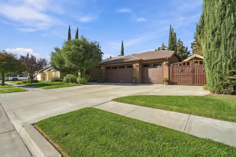 Exterior - 759 Davis Ave, Exeter, CA 93221 photo 5 of 29