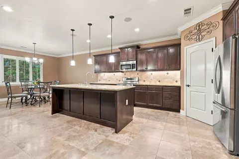 Kitchen - 759 Davis Ave, Exeter, CA 93221 photo 2 of 7