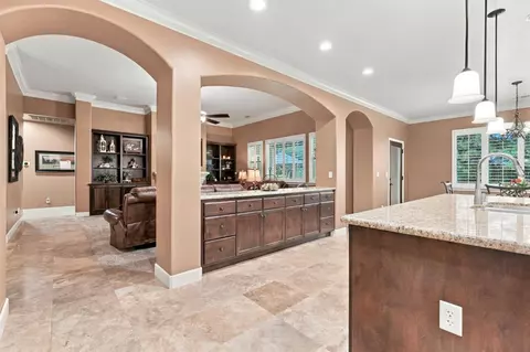Entry Way - 759 Davis Ave, Exeter, CA 93221 photo 5 of 7