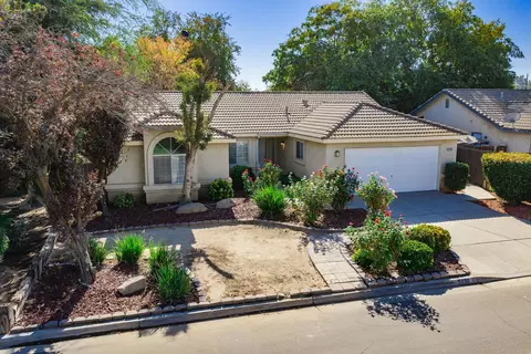 5438 N State St, Fresno, CA 93722