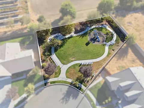 View/Area - 345 S Acacia Dr, Lemoore, CA 93245 photo 7 of 8