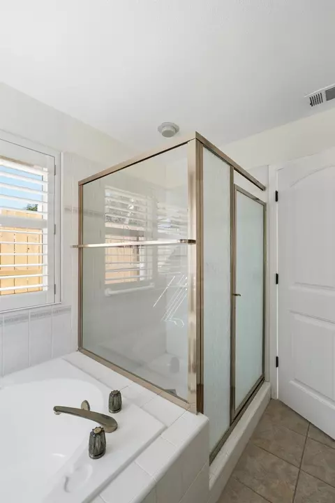 Bath - 345 S Acacia Dr, Lemoore, CA 93245 photo 7 of 7