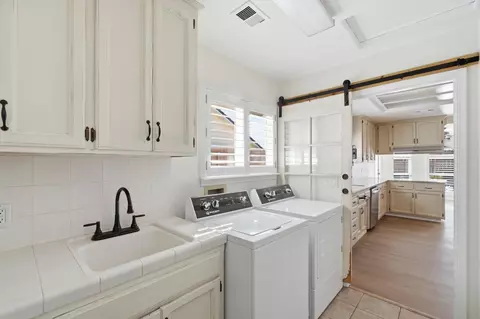 Other - 345 S Acacia Dr, Lemoore, CA 93245 photo 4 of 8