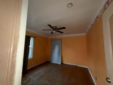 Bedroom - 724 W Yosemite Ave, Madera, CA 93637 photo 1 of 1
