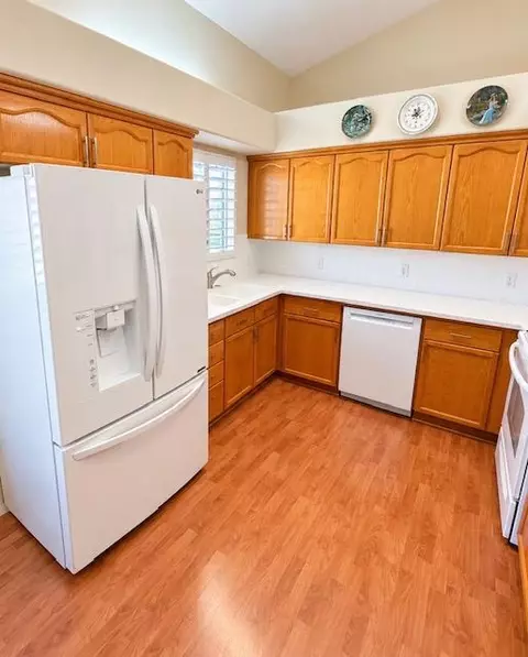 Kitchen - 2173 E Ryan Ave, Fresno, CA 93720 photo 1 of 3