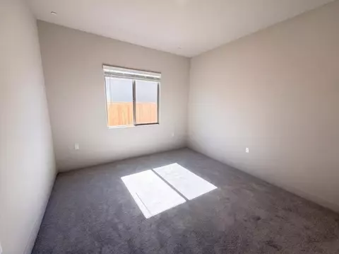 Bedroom - 2287 N Marion Ave, Clovis, CA 93619 photo 3 of 9