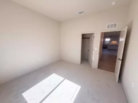 Bedroom - 2287 N Marion Ave, Clovis, CA 93619 photo 4 of 9