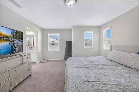Bedroom - 1118 N Elevations Way W, Madera, CA 93636 photo 3 of 7