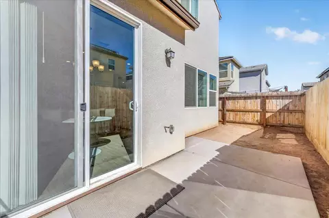 Exterior - 1118 N Elevations Way W, Madera, CA 93636 photo 2 of 7